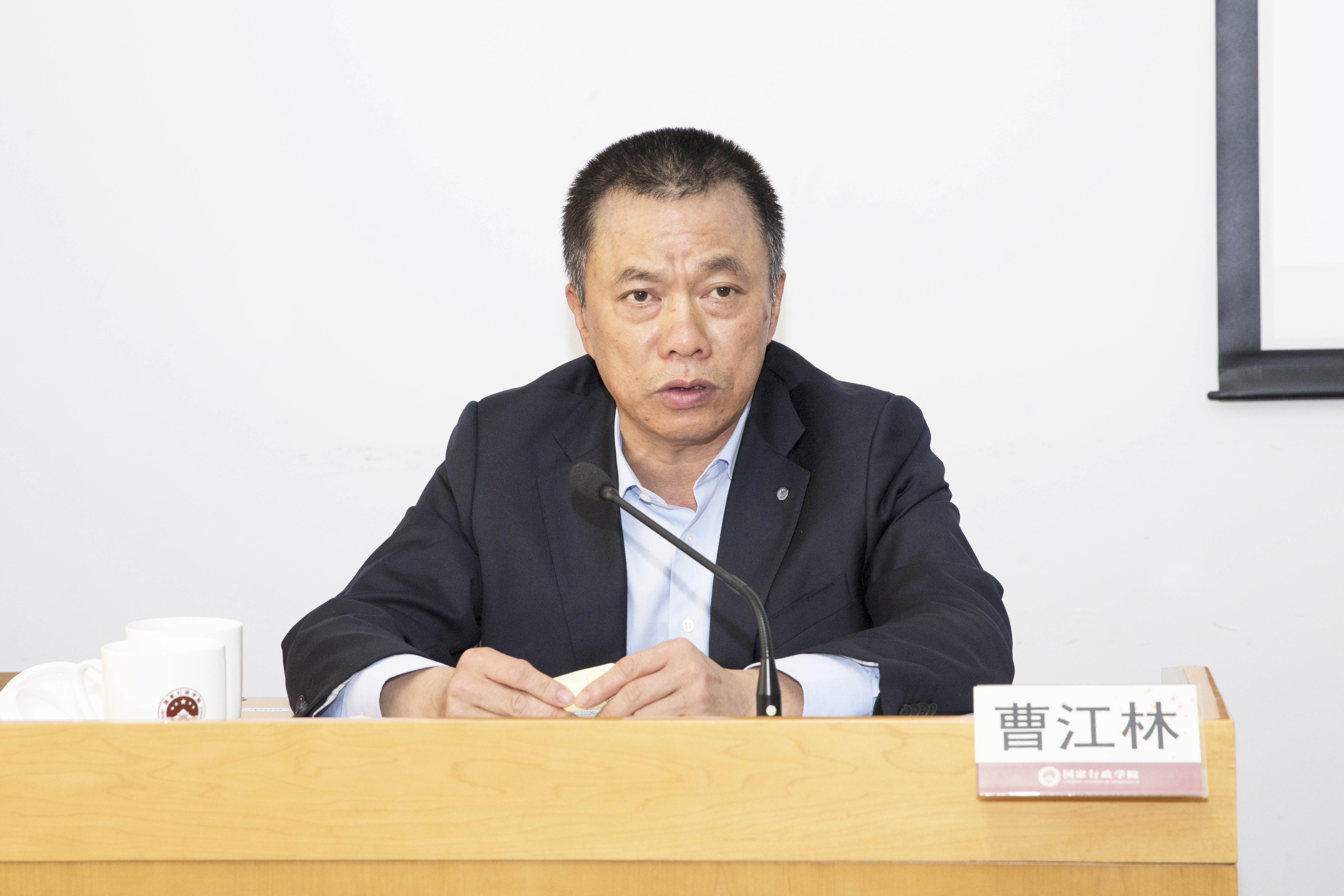 曹总.jpg 曹总.jpg